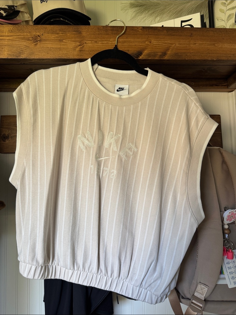 Nike Cream Ribbed Sleeveless Pullover Tank